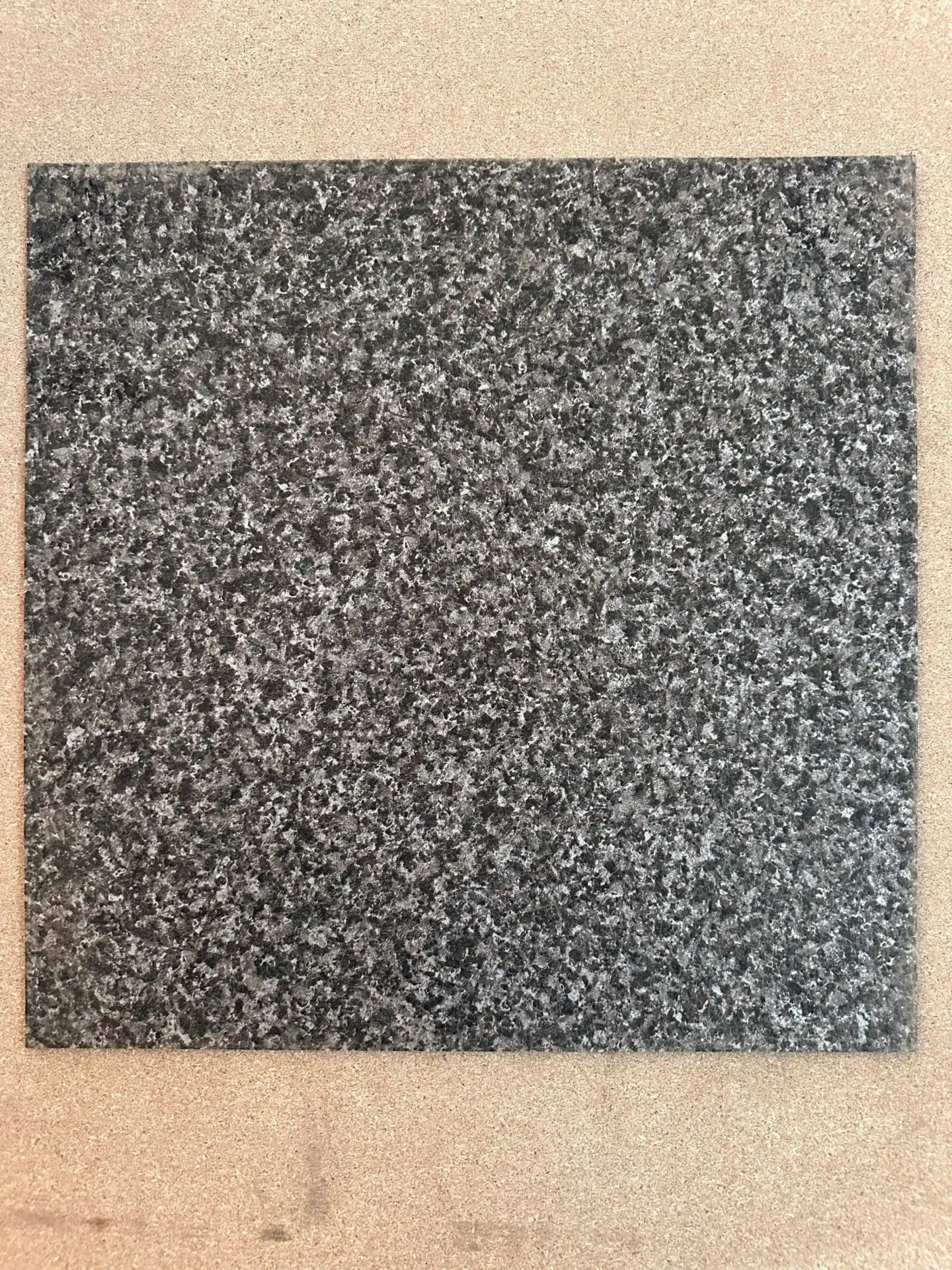 Revêtement sol vinyle 45×45 cm – ép. 2 mm – Image 3