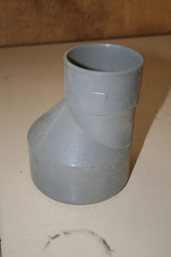 Réduction PVC excentrée mâle-femelle Ø125-75 grise