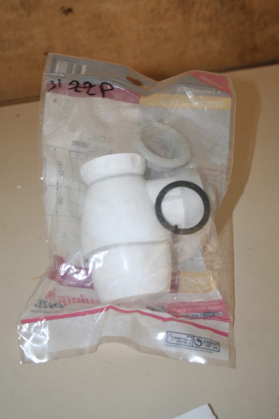 Siphon blanc Wirquin Pro avec écrou et joint dans son sachet