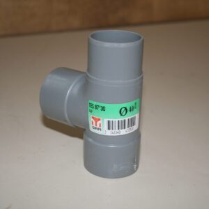 Té PVC 87°30 Ø40 mâle-femelle GIRPI avec étiquette